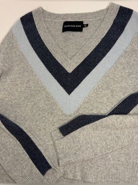 Calvin Klein Chevron Varisty Stripe Light Gray V-Neck Sweater.